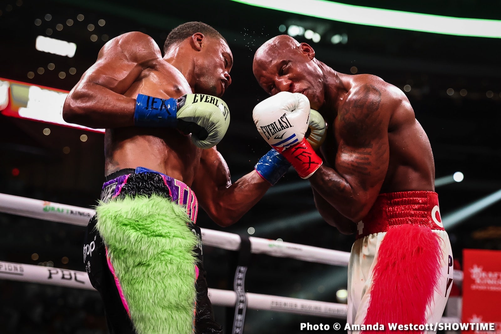 Image: Boxing Results: Errol “The Truth” Spence Stops Yordenis Ugas!