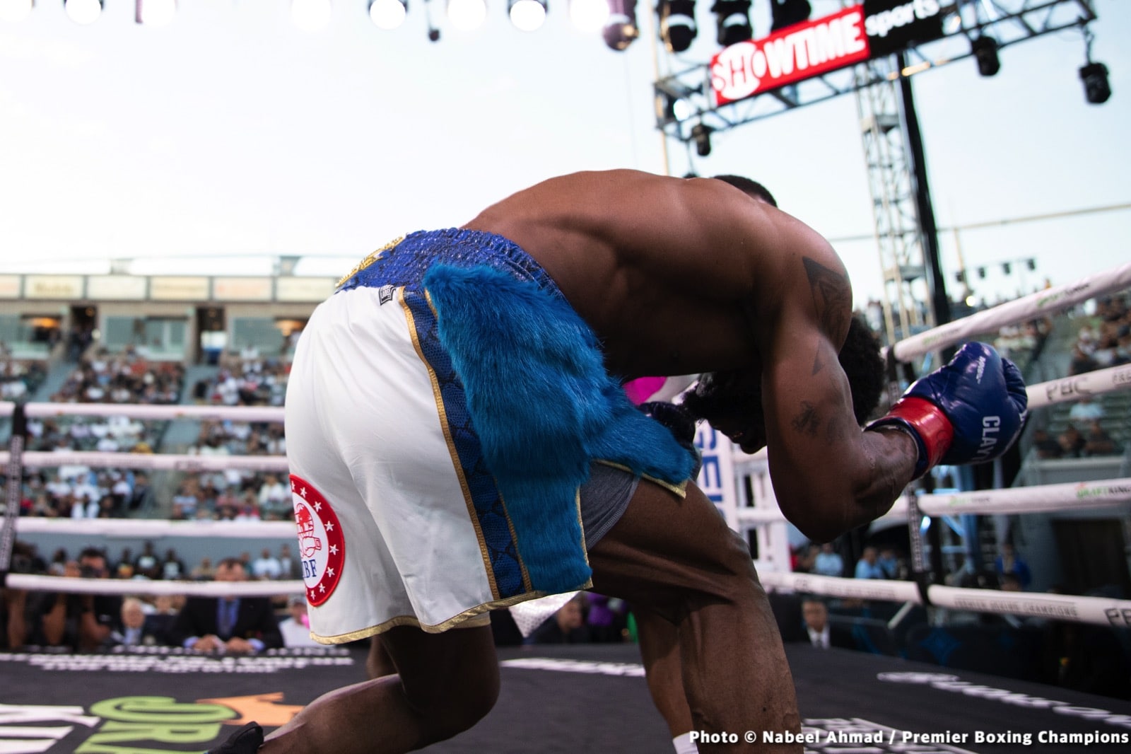 Image: Boxing Results: Jaron Ennis destroys Custio Clayton