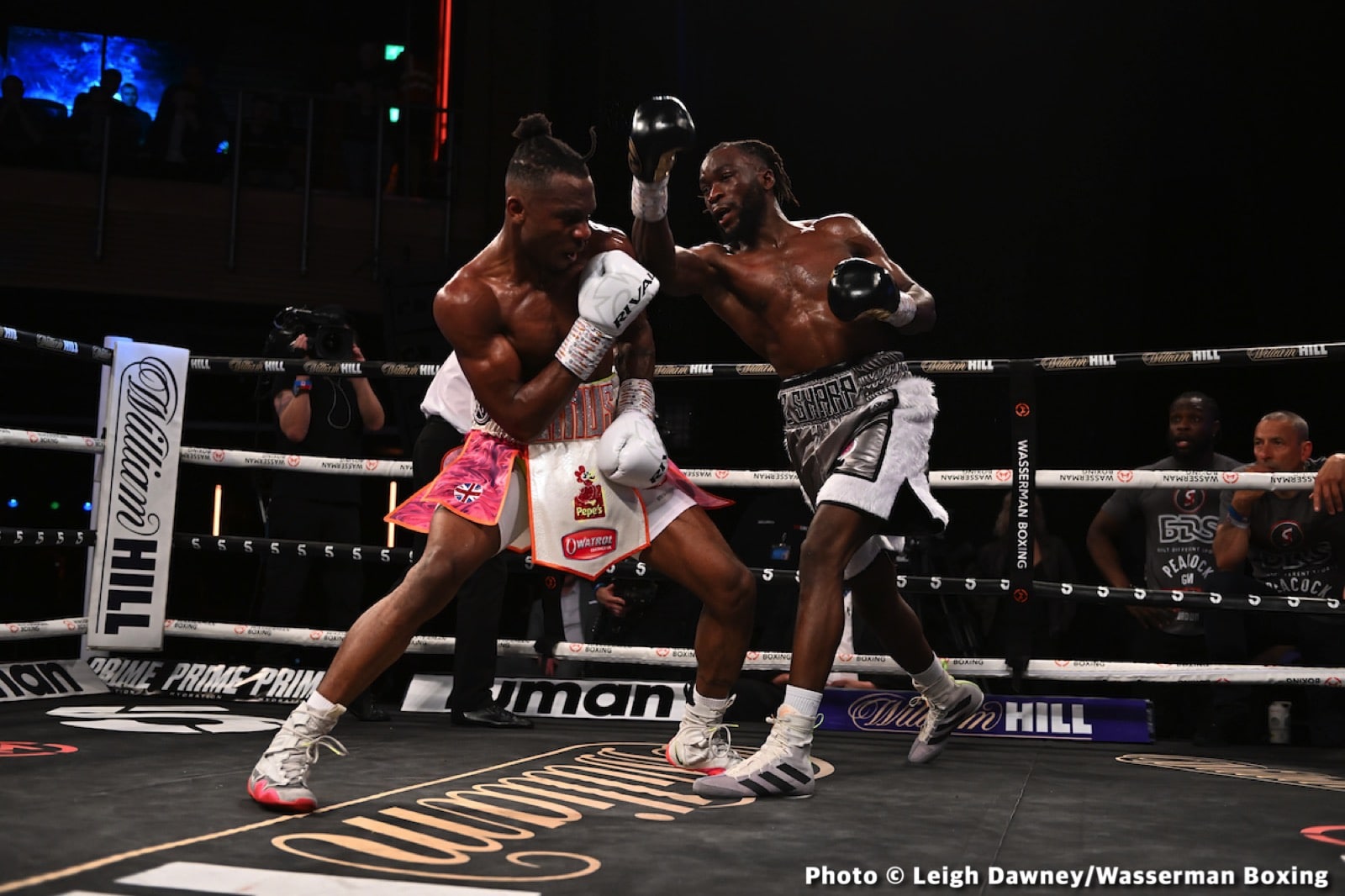 Image: Boxing Results: Denzel Bentley Beats Udofia In British Middleweight Classic