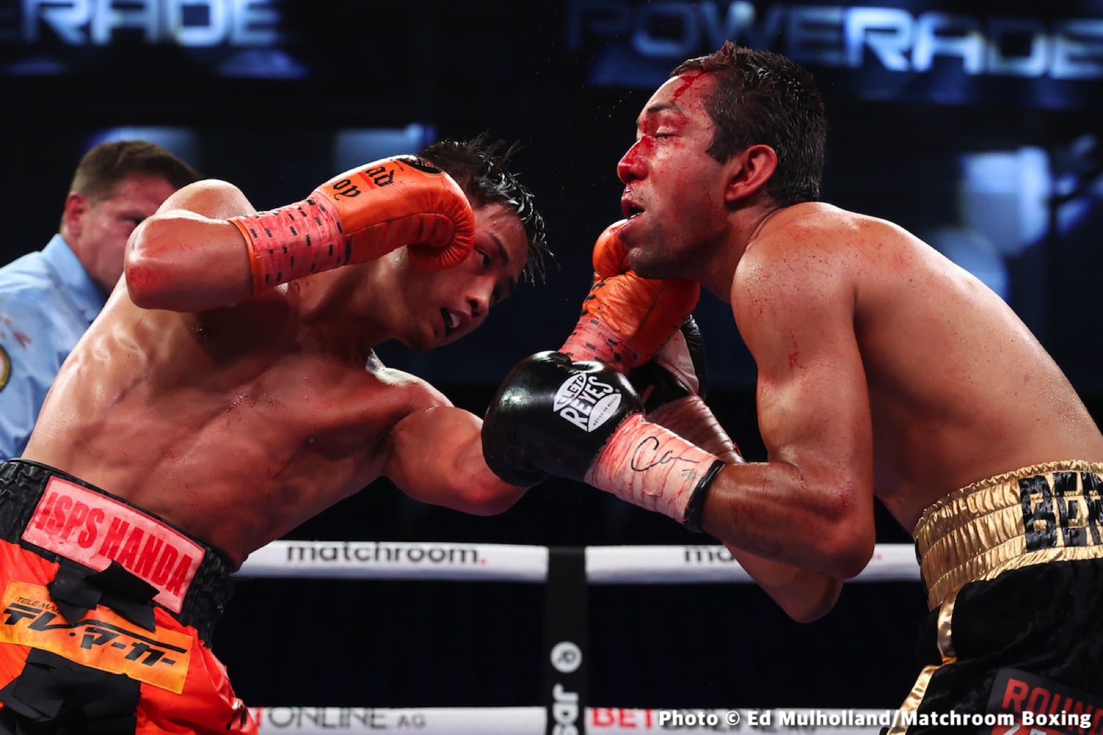 Image: Boxing Results: Hiroto Kyoguchi Stops Estaban Bermudez Unifying Title!