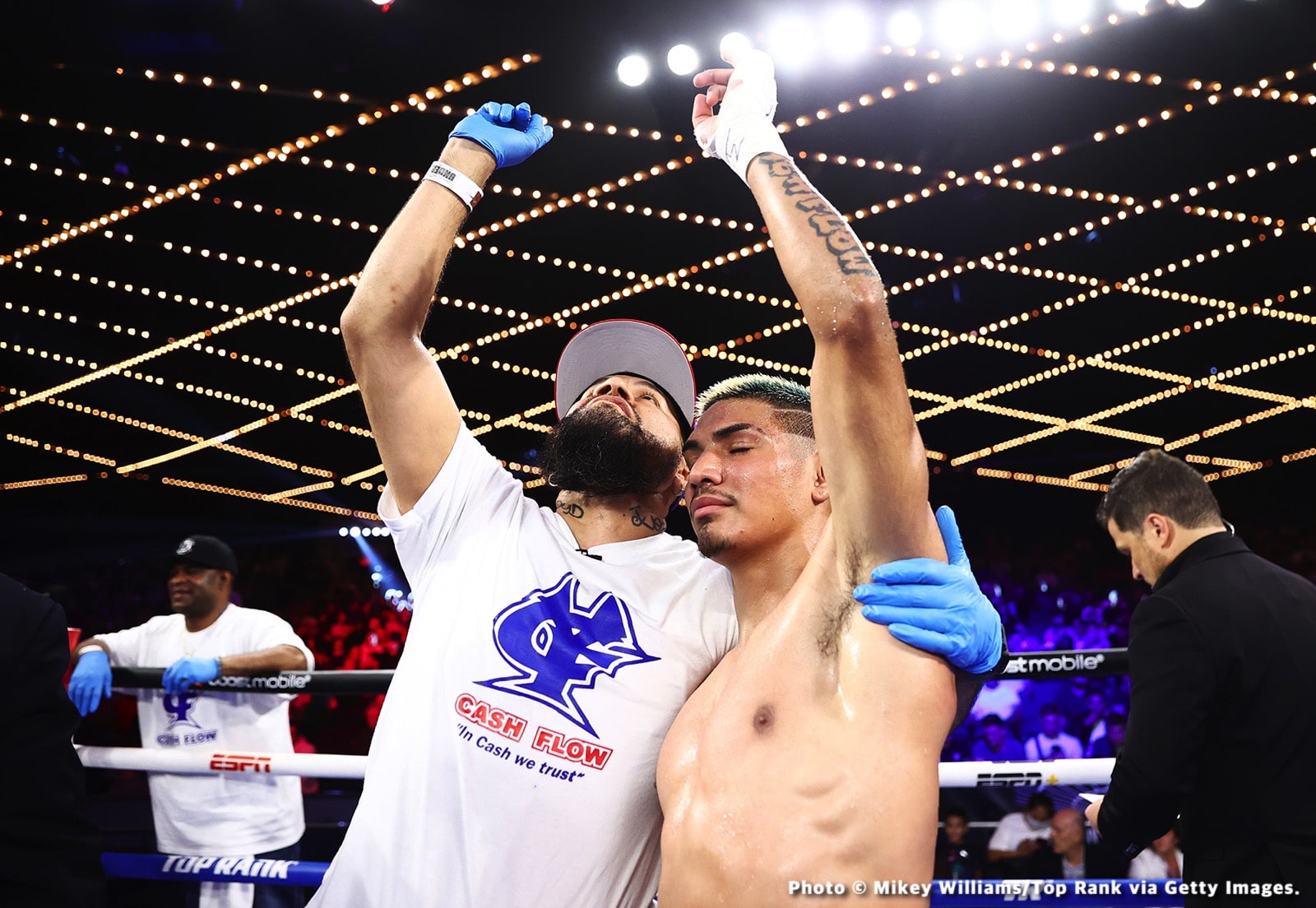 Image: Boxing results: Robeisy Ramirez destroys Abraham Nova