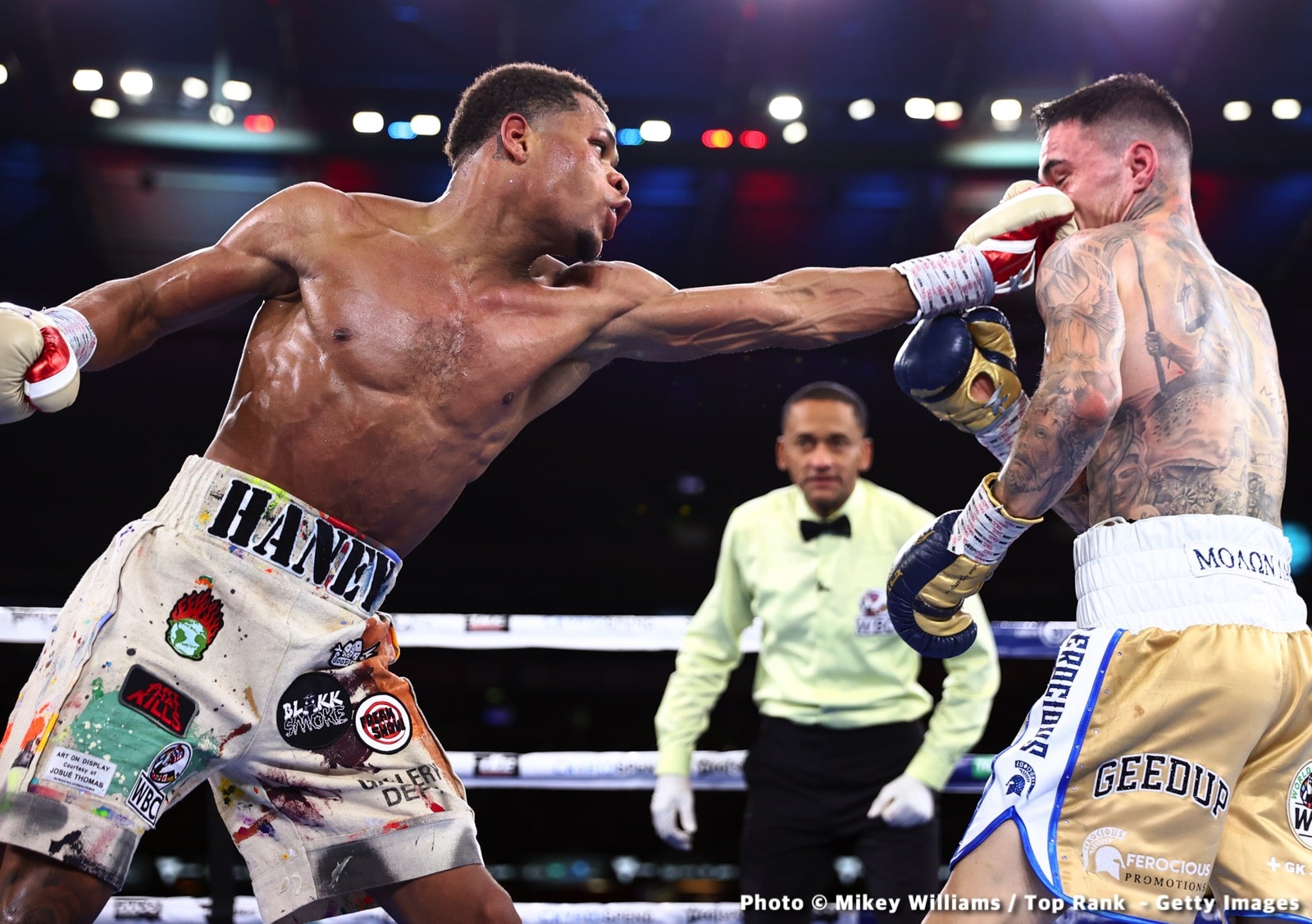 Image: Results / Photos: Devin Haney Outclasses Kambosos In Australia!