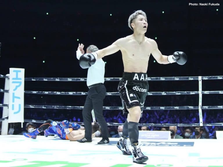 Image: Stephen Fulton battles Naoya Inoue on May 7 on ESPN+ in Yokohama, Japan