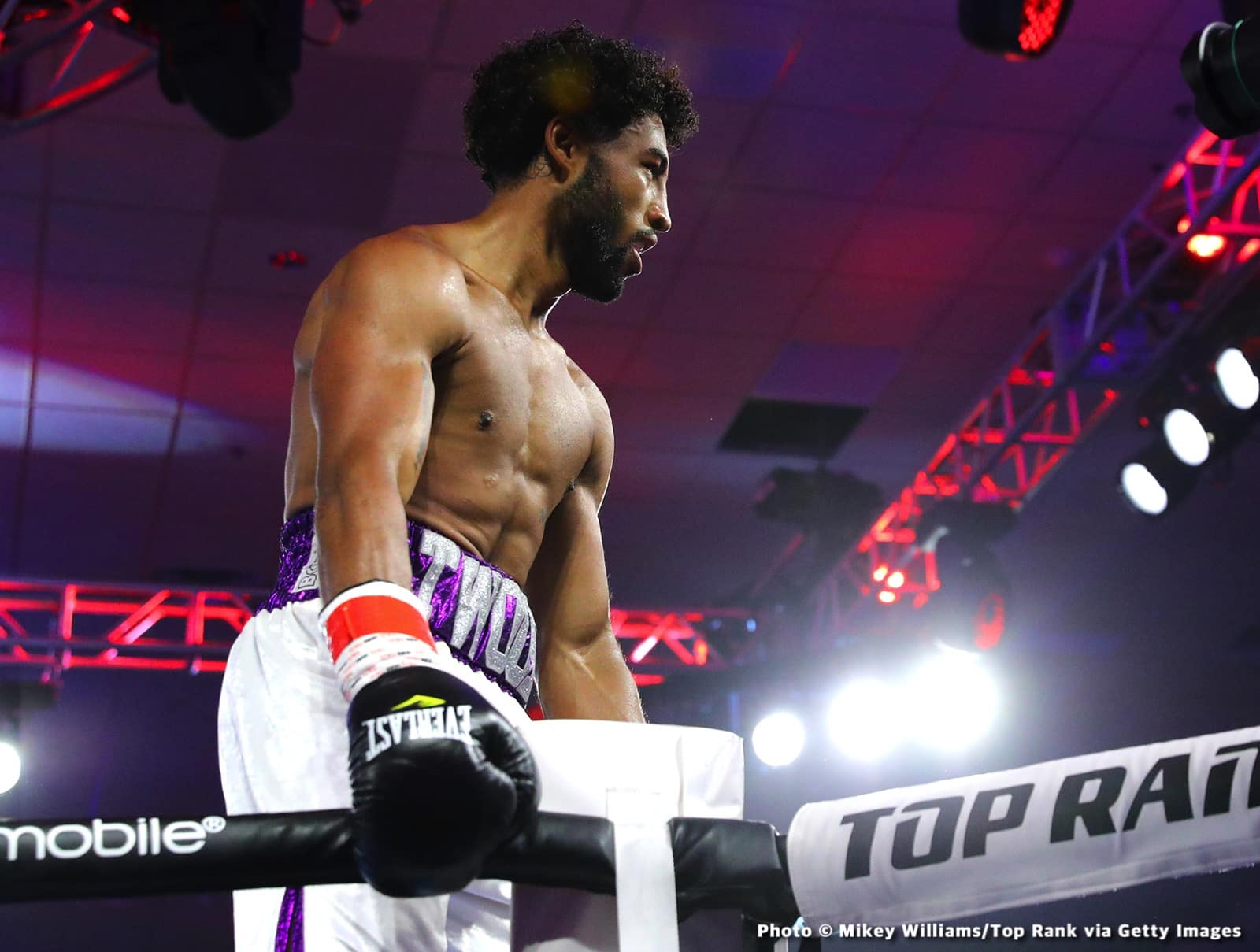 Image: Boxing Results: Joet Gonzalez Loses Split Decision to Isaac Dogboe!