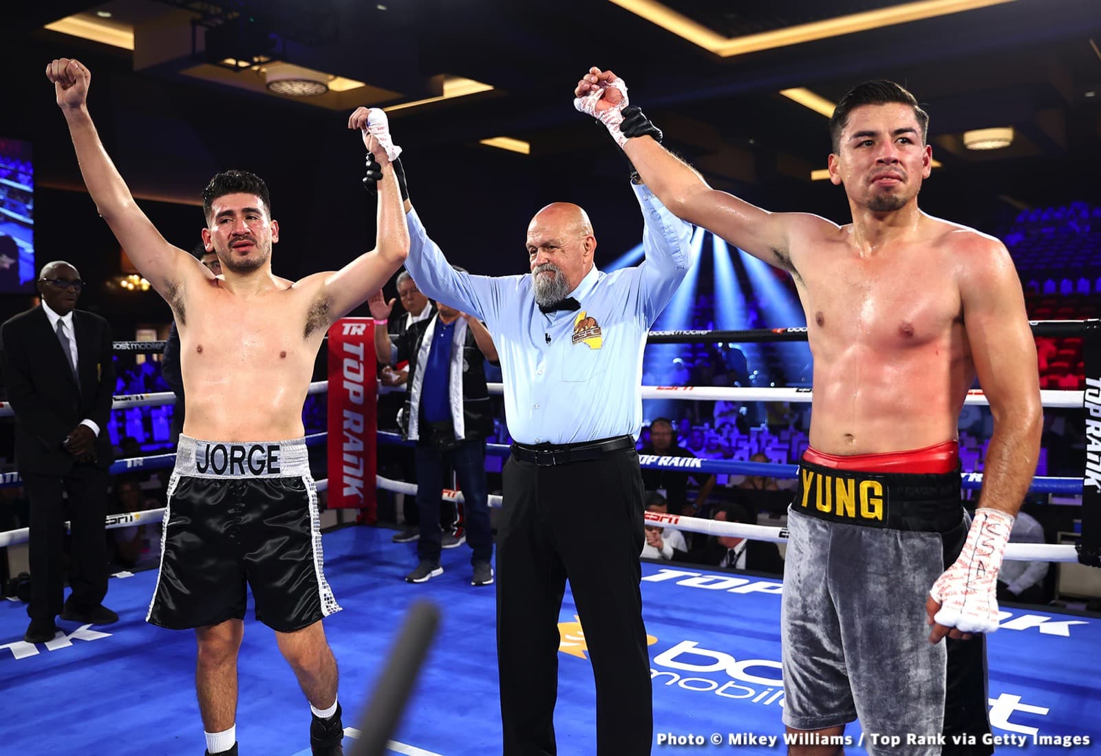 Image: Results / Photos: Barboza Defeats Zorrilla, Richard Torrez Jr. Wins