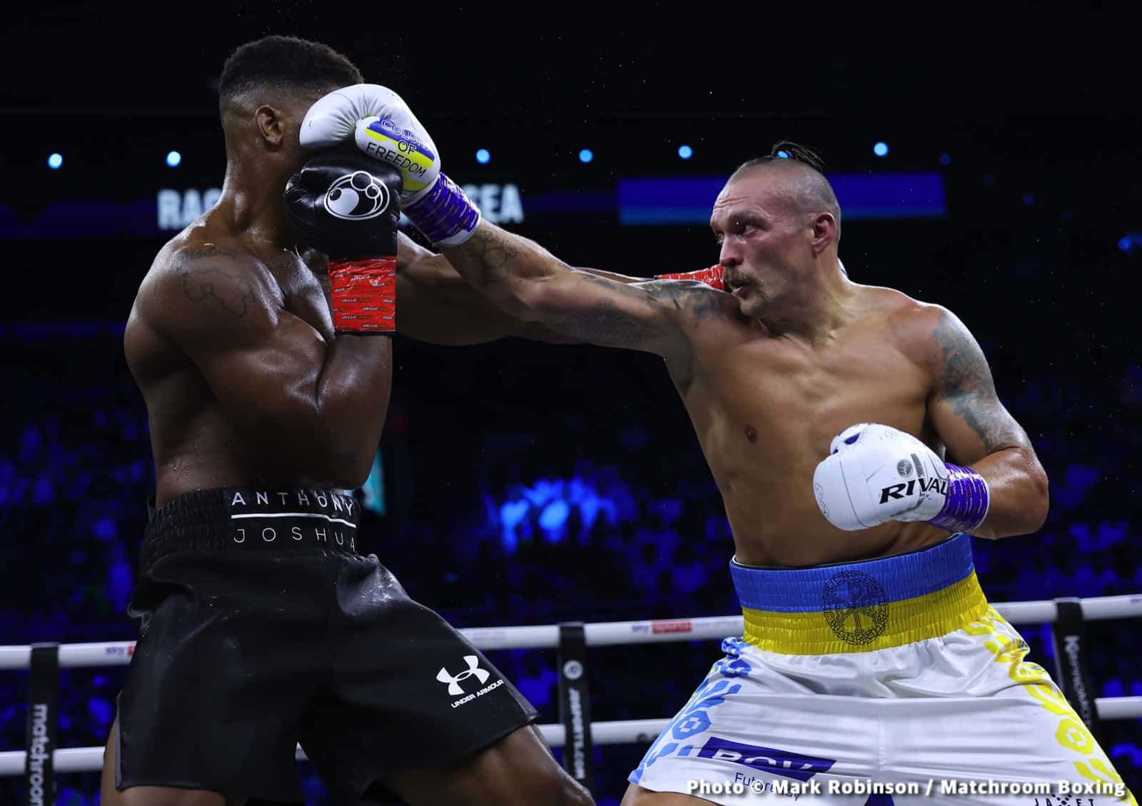 fury vs usyk odds