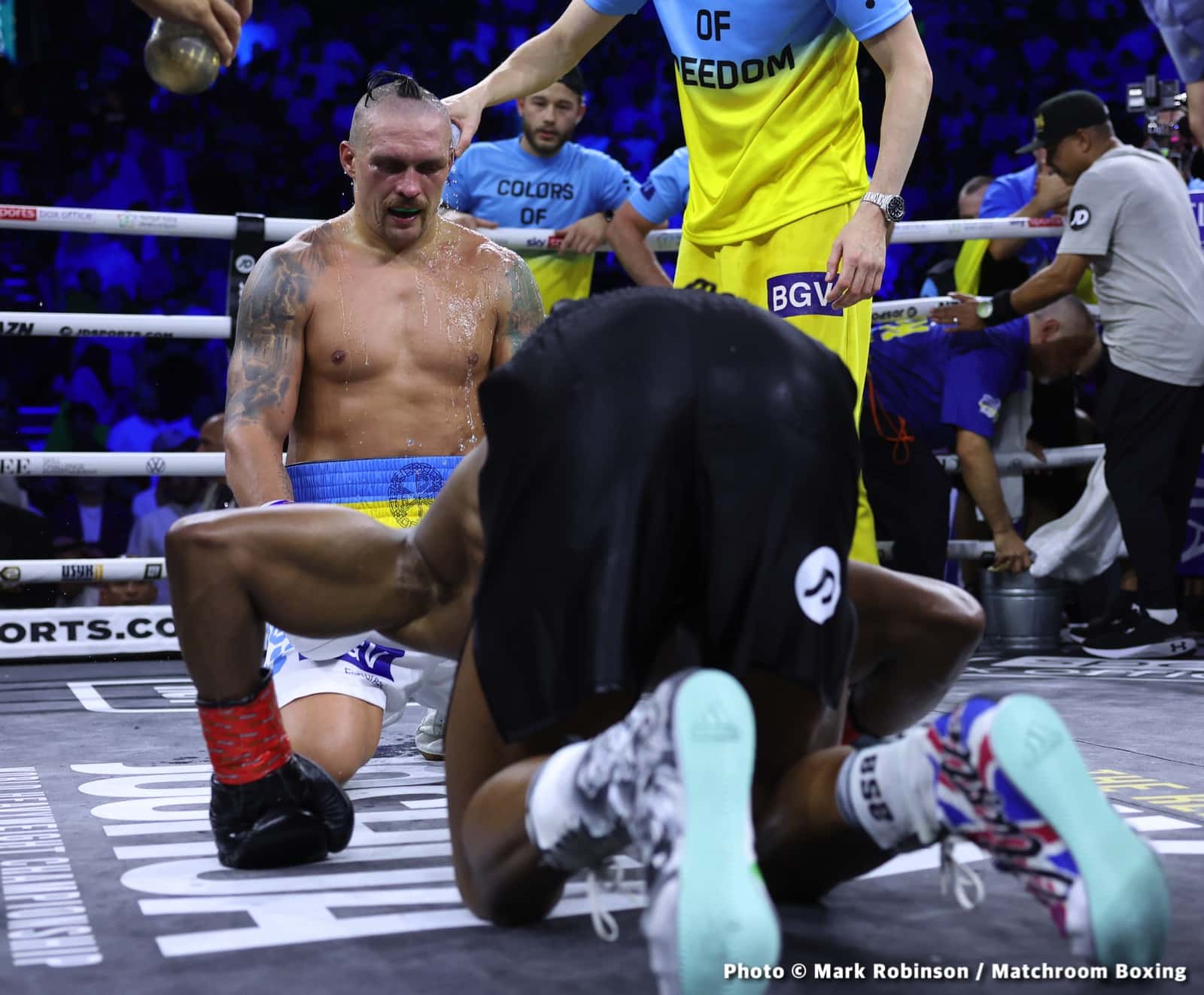 Image: Oleksandr Usyk says Joshua bullied my teammates