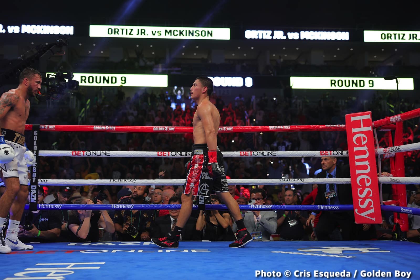 Image: Results / Photos: Ortiz Jr defeats McKinson, Esparza Successfull
