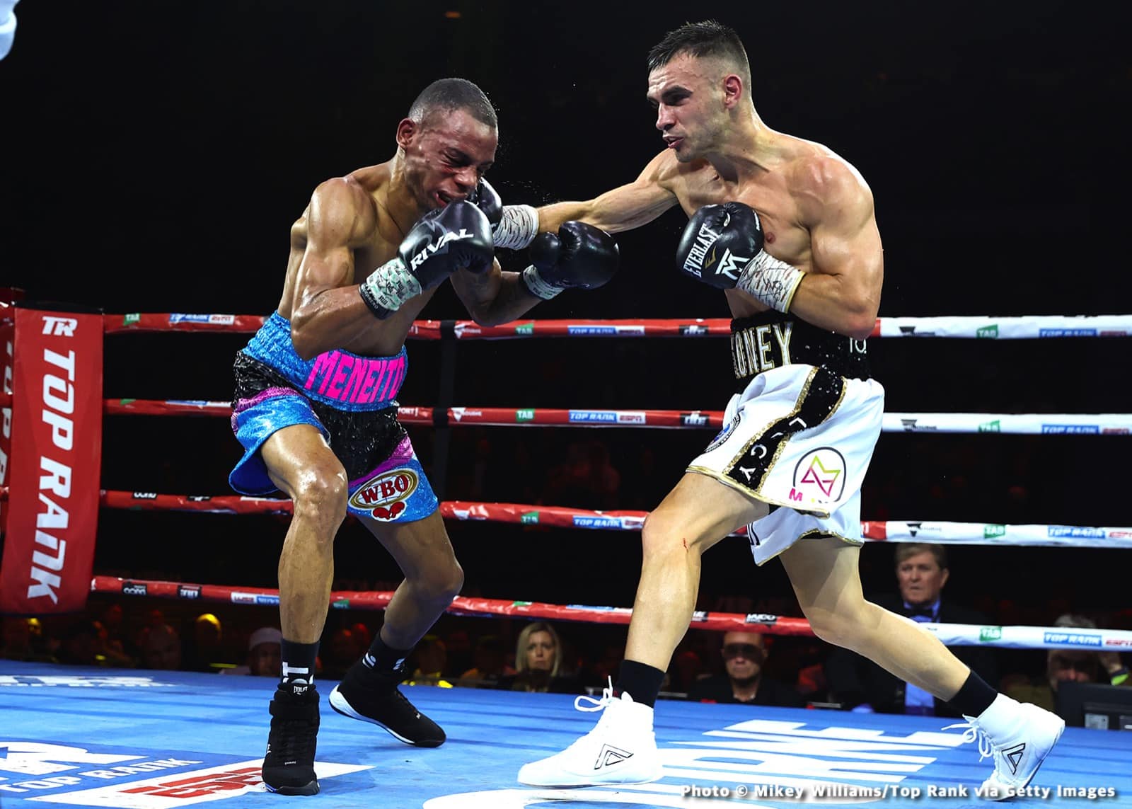 Image: Boxing Results: Devin “The Dream” Haney Defeats Kambosos, Jr.!
