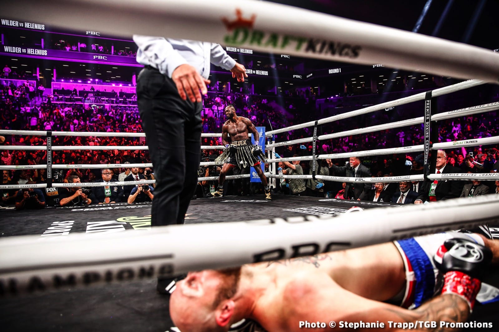 Image: Boxing Results: Deontay “The Bronze Bomber” Wilder KO’s Helenius!