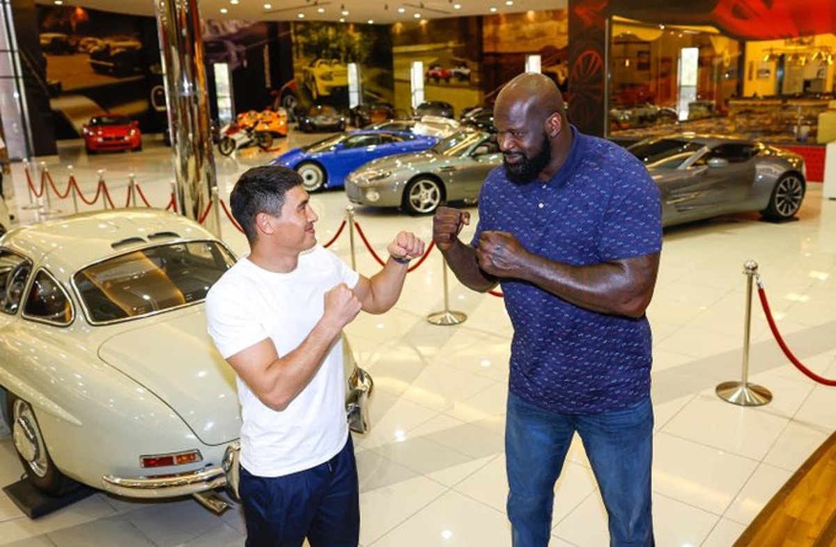 Image: Dmitry Bivol and Shaq meet in Abu Dhabi