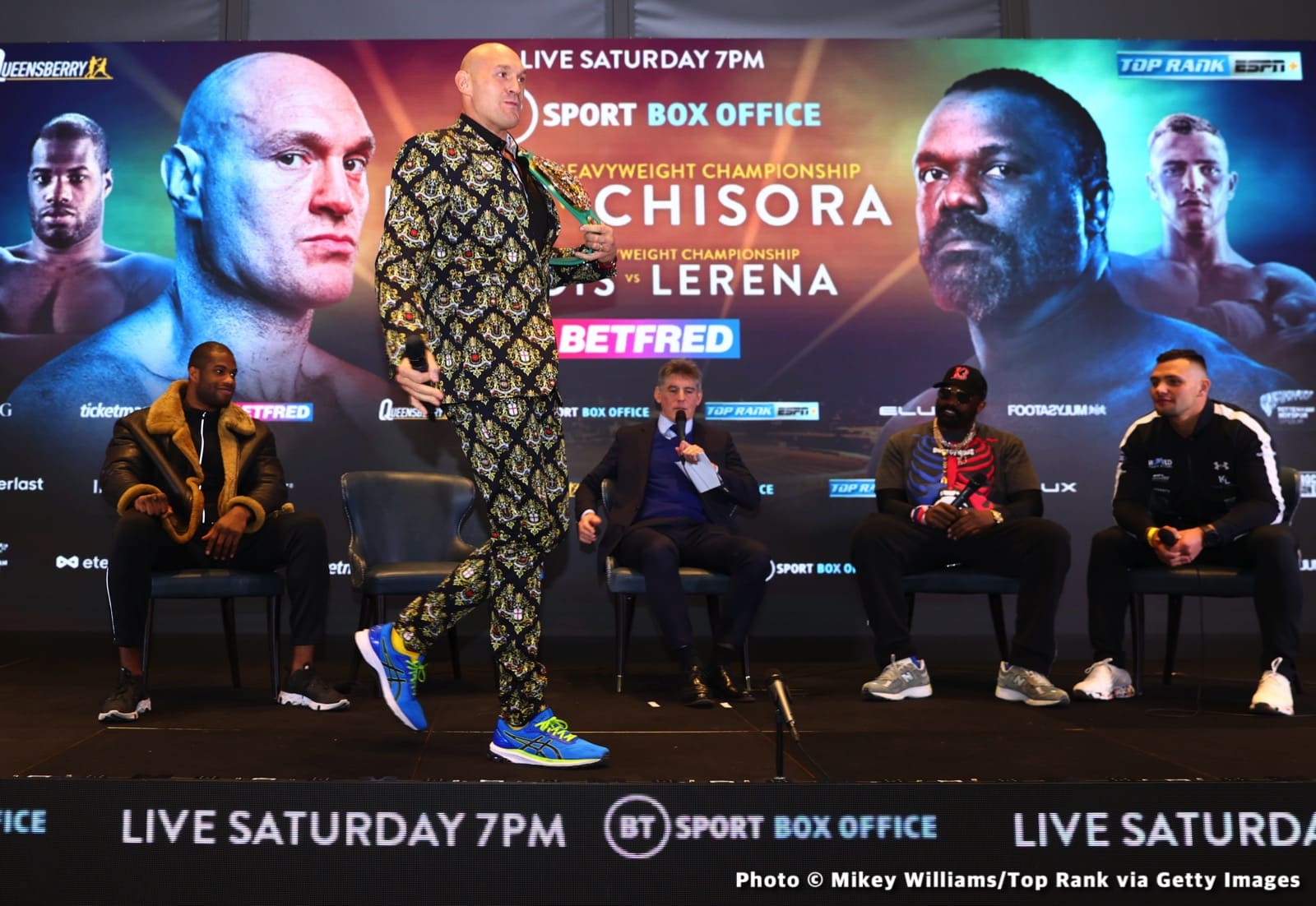Image: LIVE: Tyson Fury - Derek Chisora Weigh In
