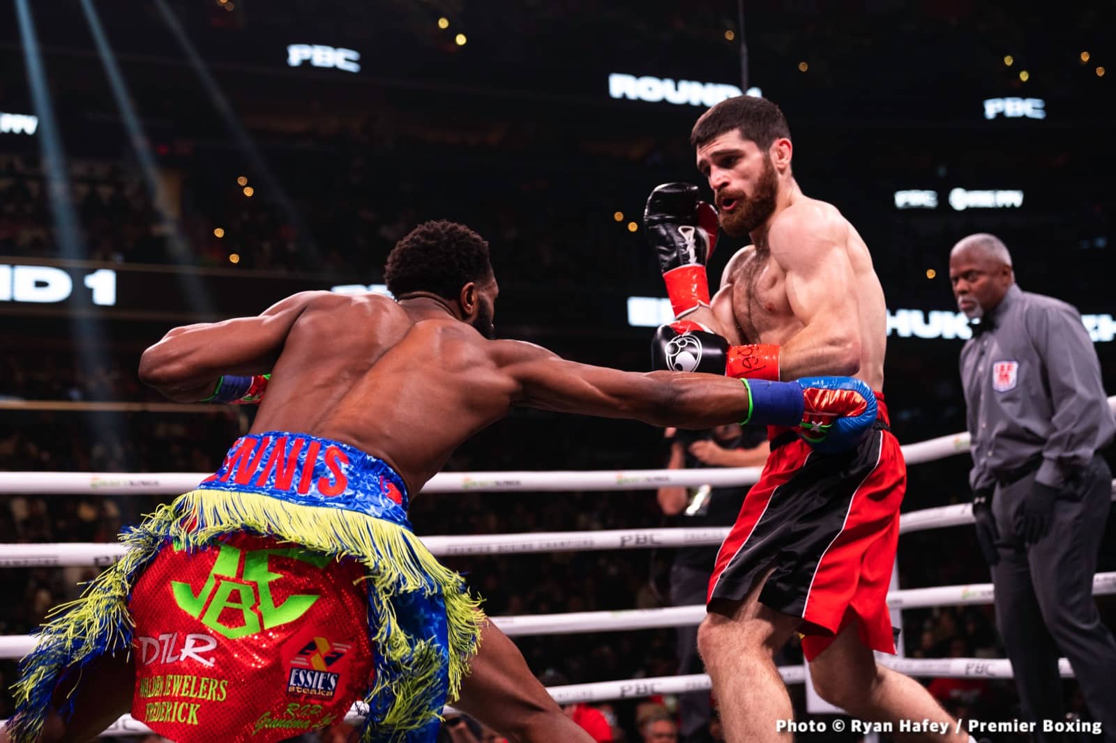 Image: Karen Chukhadzhian says Jaron Ennis has harder time with Crawford than Spence
