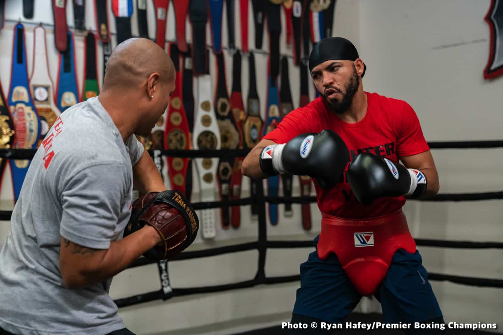 Image: Hector Garcia says he'll beat Tank Davis by being "smarter fighter"