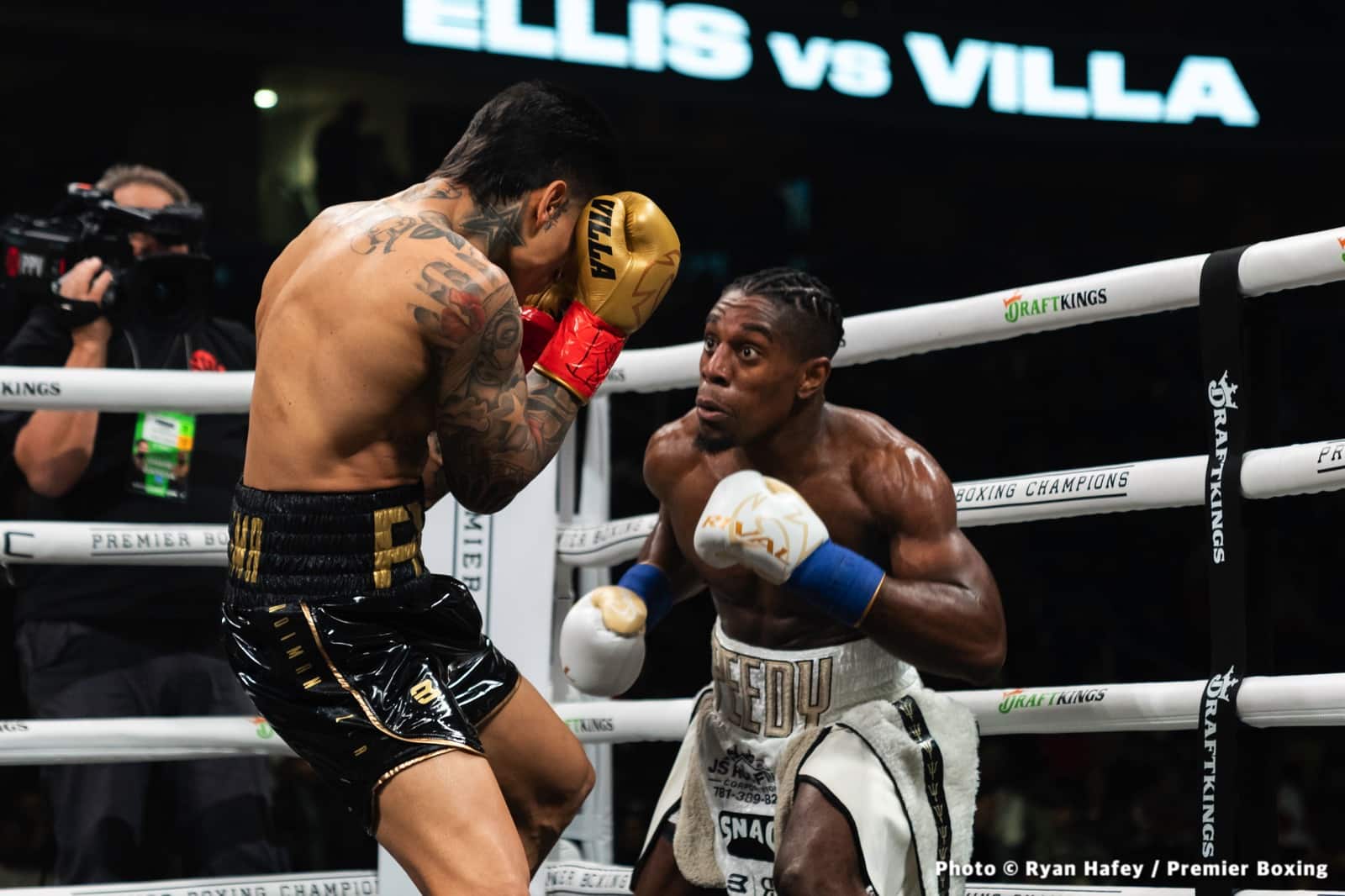 Image: Results / Photos: Roiman Villa Upsets Rashidi Ellis!