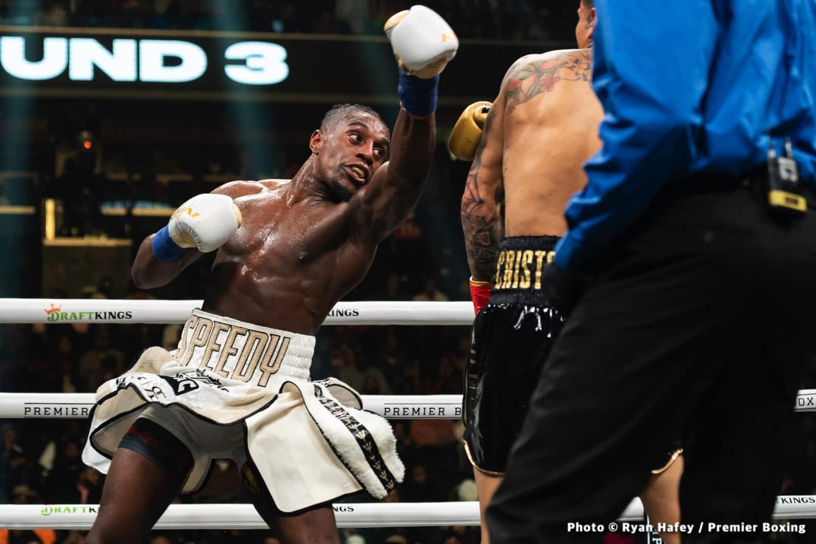 Image: Results / Photos: Roiman Villa Upsets Rashidi Ellis!