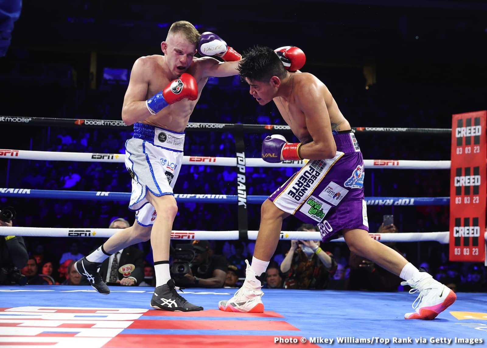 Image: Boxing Results: Emanuel Navarrete stops Liam Wilson in a War!