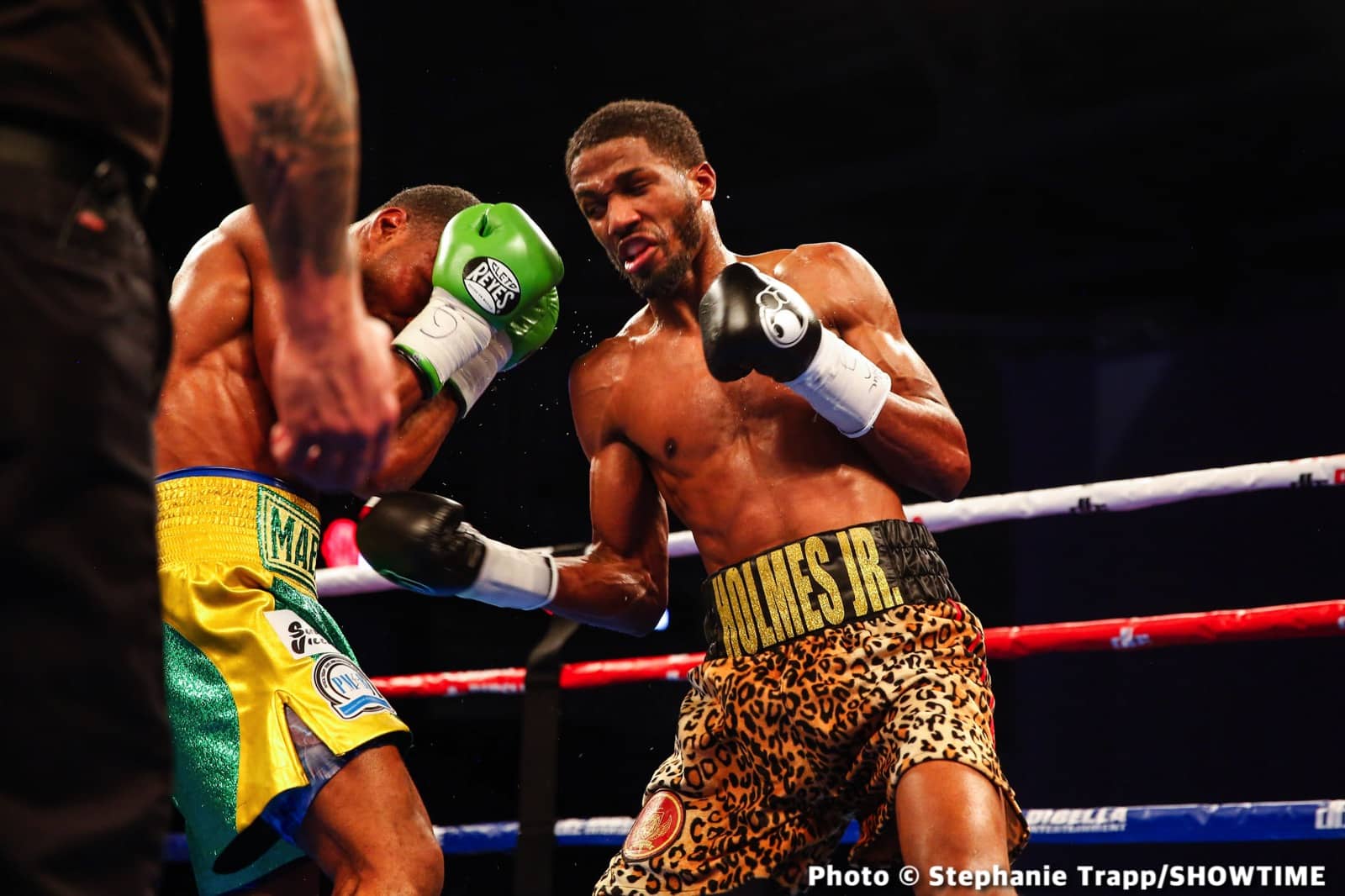 Image: Boxing Results: Ardreal Holmes Defeats Ismael Villarreal on ShoBox!