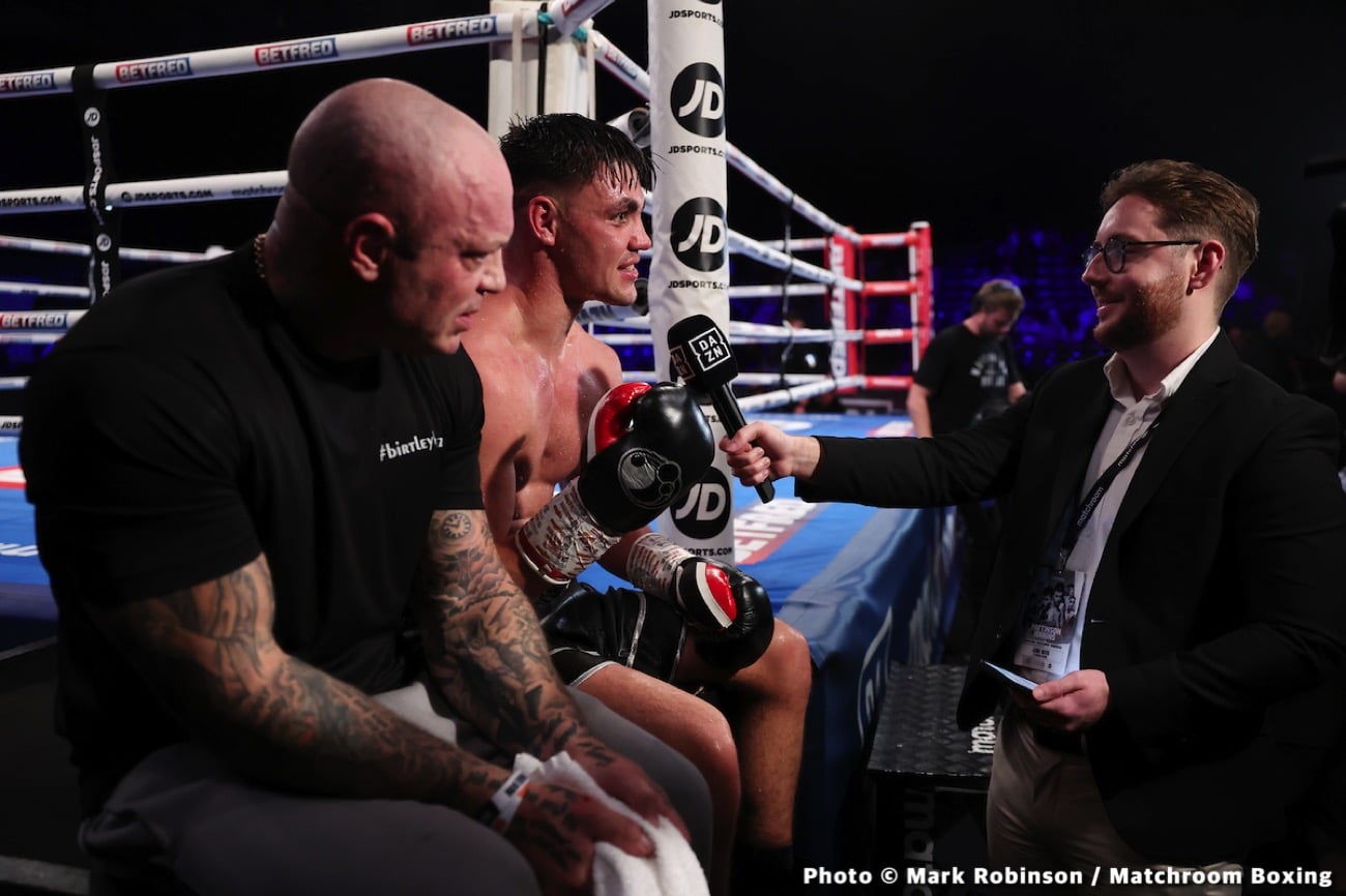 Image: Boxing results: Cyrus Pattinson Stops Chris Jenkins in a War!