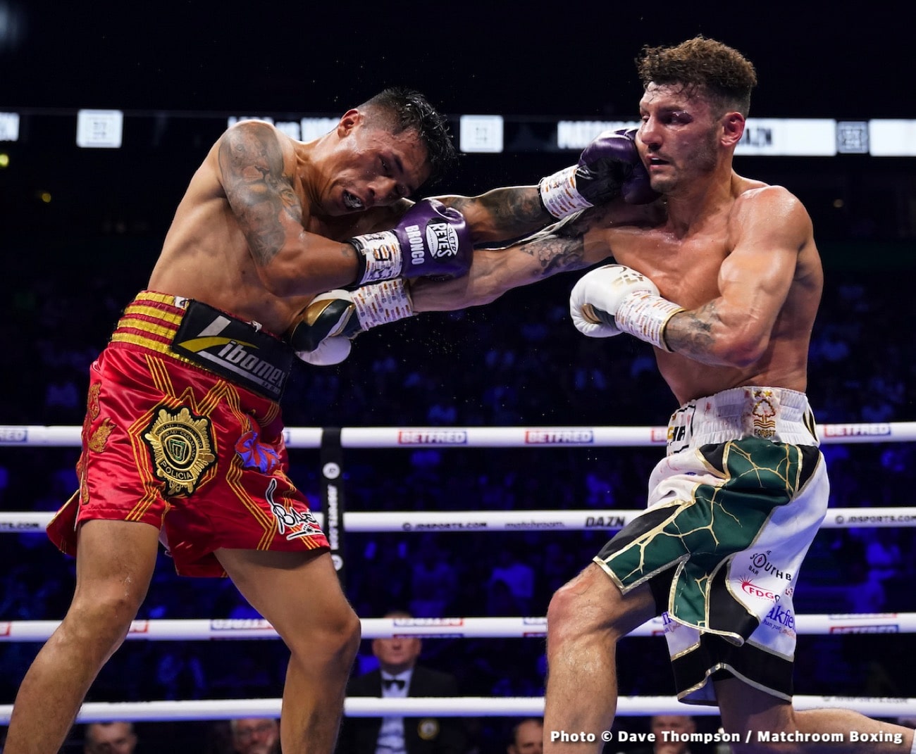 Image: Lara vs. Wood II - Tonight’s Live Results From Manchester