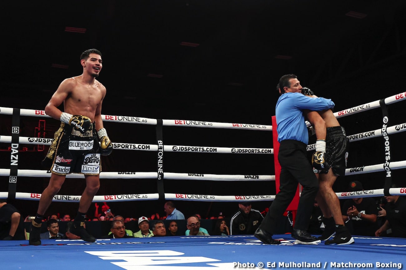 Image: Boxing results: Diego Pacheco KOs Manuel Gallegos in 4th