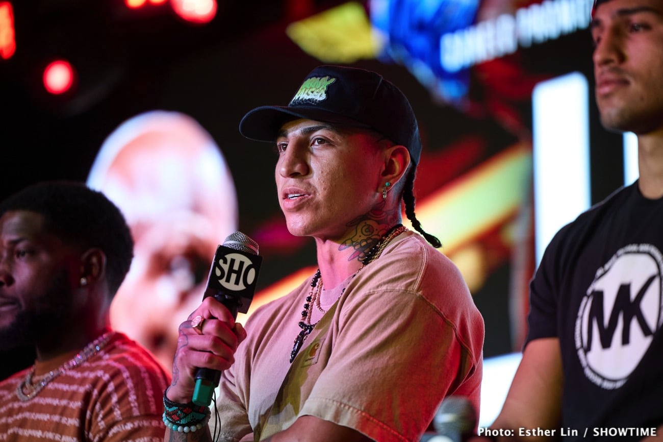 Image: Marios Barrios Defends Against Abel Ramos on November 15th