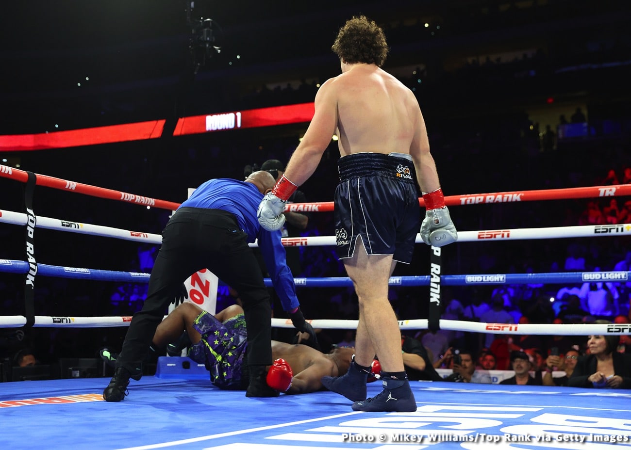 Image: Boxing results: Emanuel “Vaquero” Navarrete Defeats Oscar Valdez in a War!