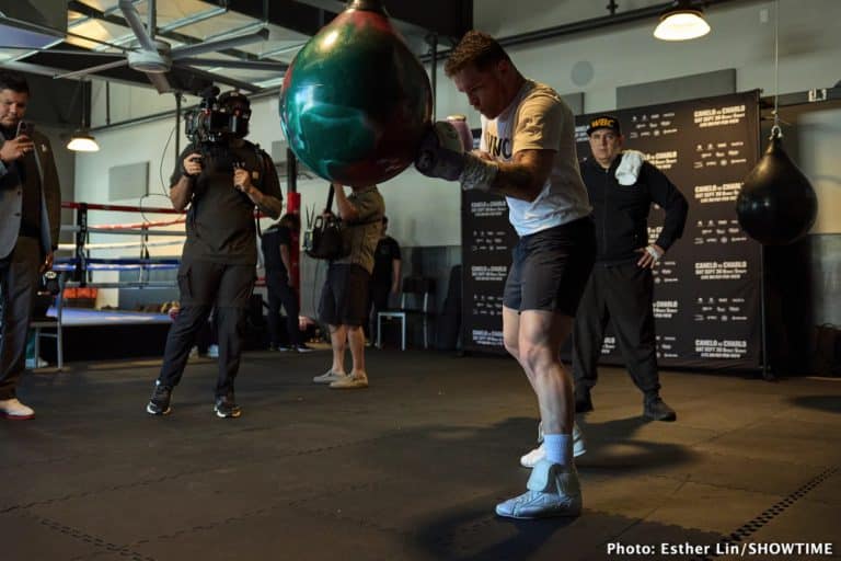 Image: Is Canelo Alvarez slipping enough for Jermell Charlo to win?