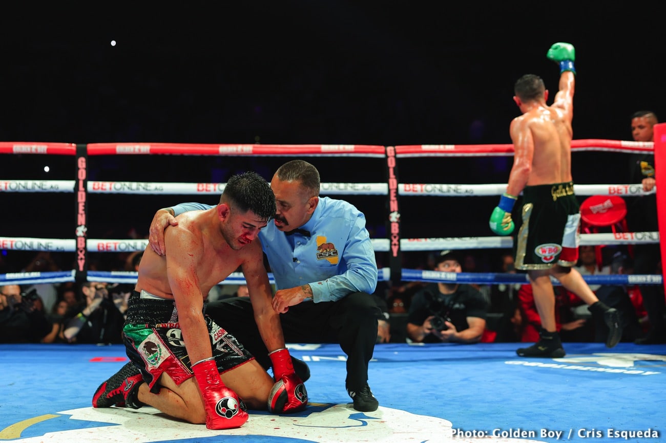 Image: Alexis Rocha reacts to his knockout loss to Giovani Santillan