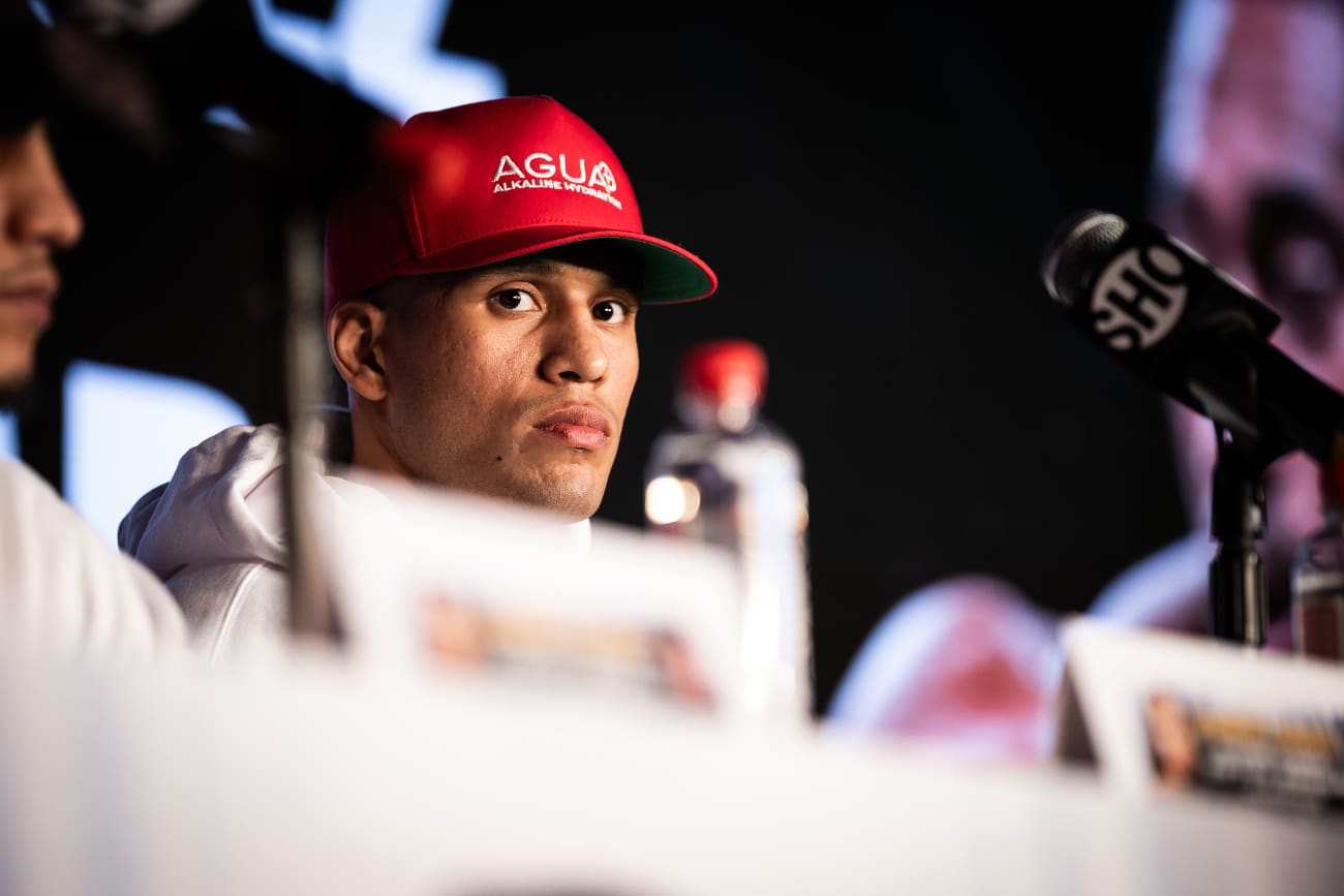 Image: Canelo's Concerns: Benavidez's Extreme Weight Gain Under Scrutiny