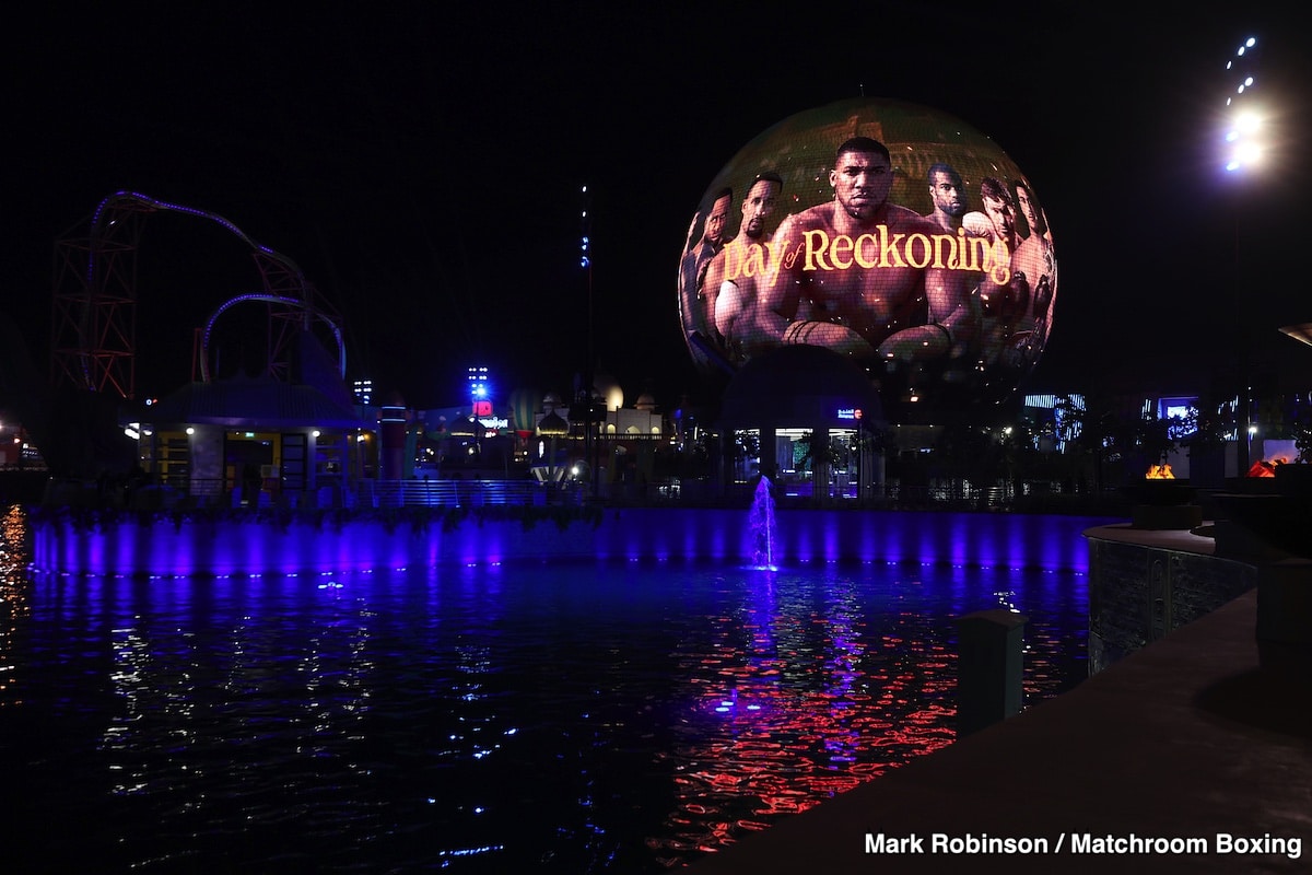 Image: Heavyweight Havoc: Can "Day of Reckoning" Crown a New King?