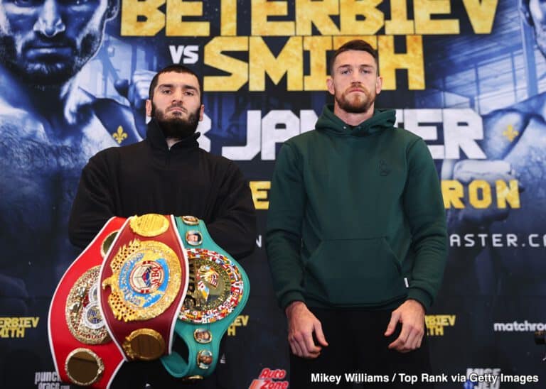 Image: Hearn Wants Smith to Go Inside and Hunt Knockout Against Beterbiev