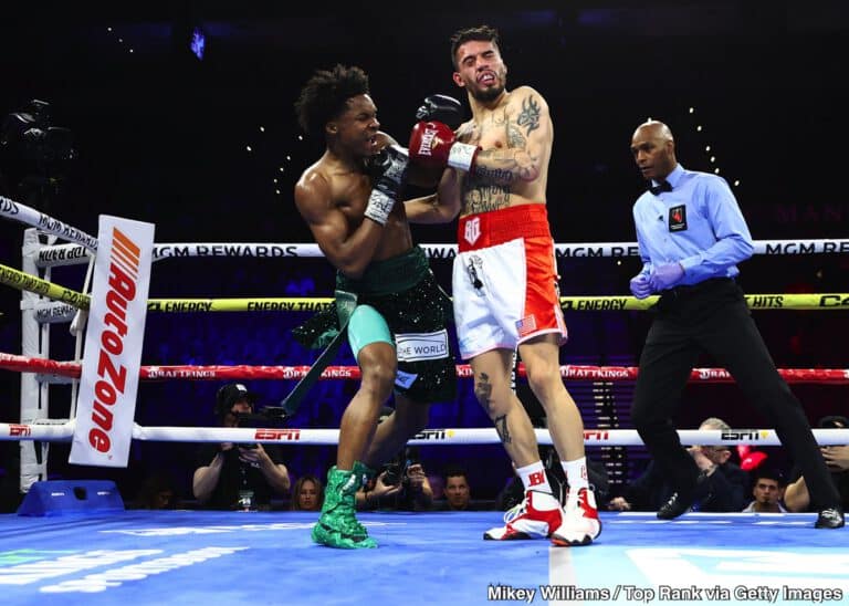 Image: Boxing results: Keyshawn Davis destroys Jose Pedraza by 6th round TKO