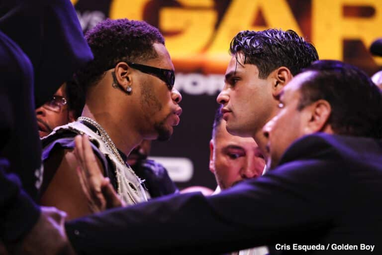 Image: Oscar De La Hoya Predicts 1.5 Million PPV Buys for Haney vs. Garcia, Hopes for Trilogy