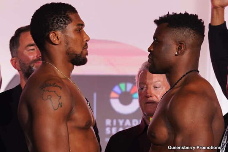 Image: Eddie Hearn Detects Fear in Ngannou: "He's Out of His Comfort Zone"