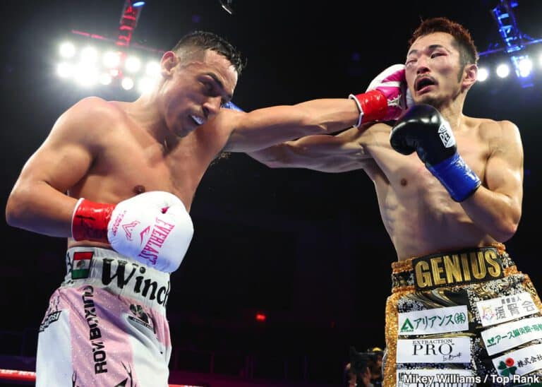 Image: Boxing results: Luis Alberto Lopez defeats Reiya Abe in 8th round TKO