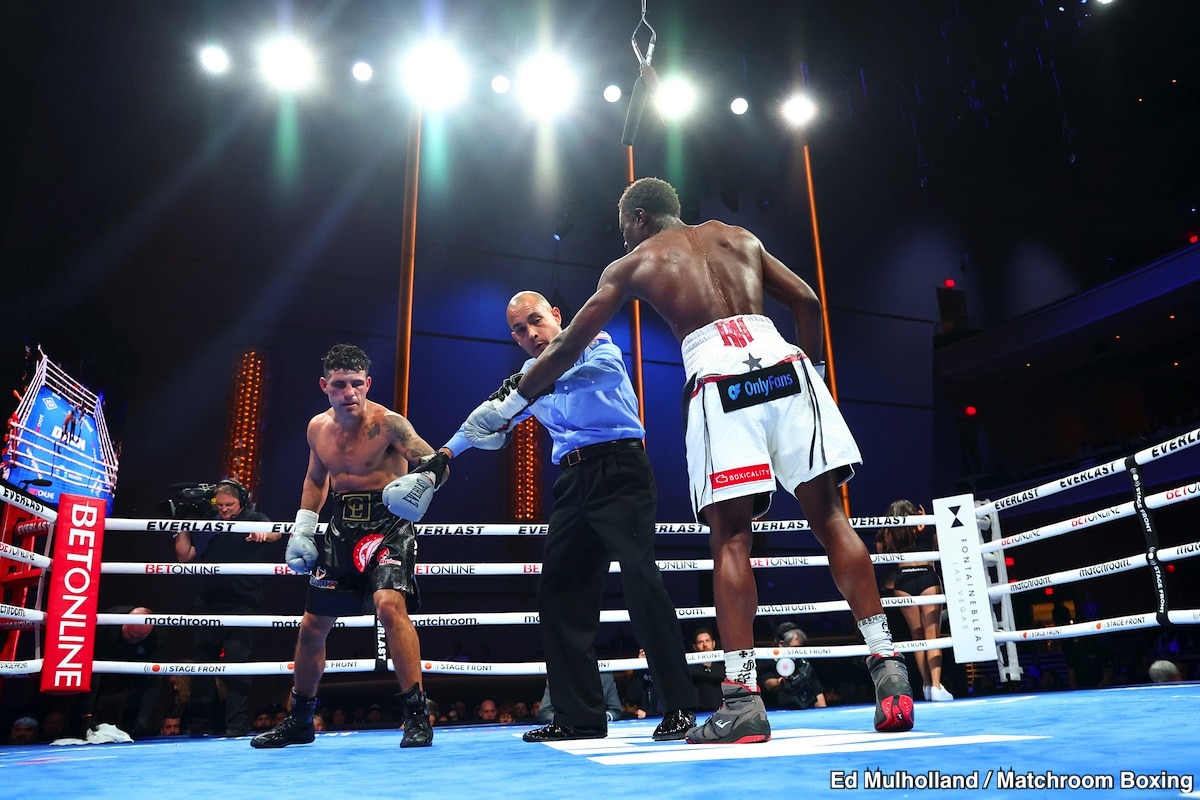 Image: Hitchins Wins on Points, Loses on Respect: Fans Roast Controversial Victory
