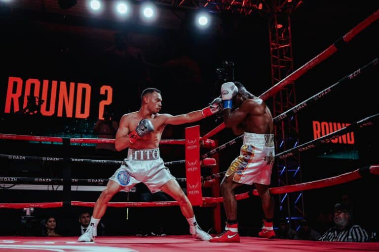 Image: Boxing Results: Ernesto Mercado Stops Deiner Berrio In Texas!