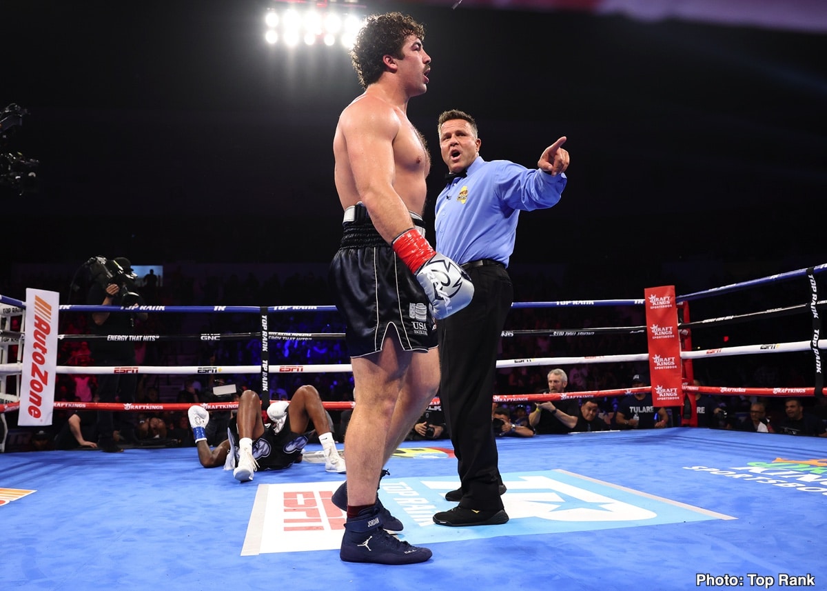 Image: Boxing Results: Emanuel Navarrete Loses to Denys Berinchyk!