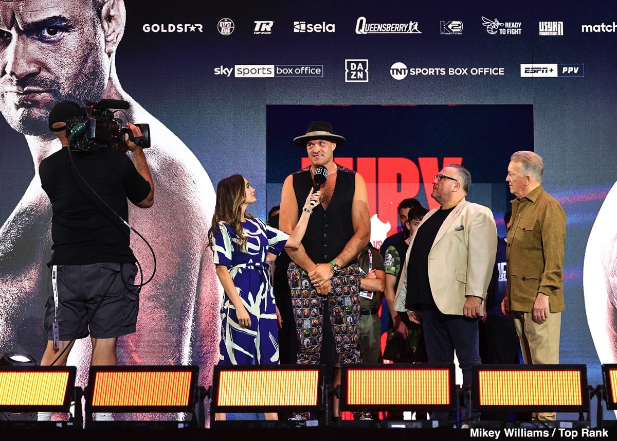 Image: Usyk Camp Mocks Fury's 'Skinny' Appearance Ahead of Undisputed Heavyweight Clash