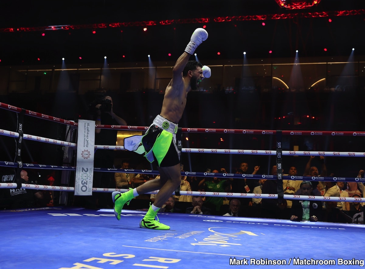 Image: Boxing Results: Hamzah Sheeraz Demolishes Ammo Williams in WBC Middleweight Eliminator
