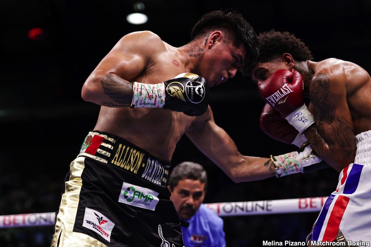 Image: Boxing Results: IBF Super Light Champ Subriel Matias Upset by Liam Paro