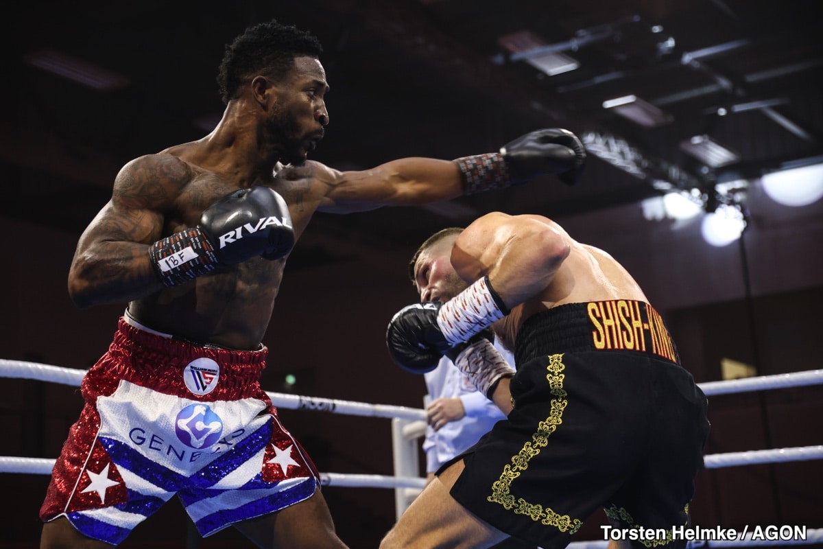 Image: Canelo's Team Approaches William Scull for May Title Fight