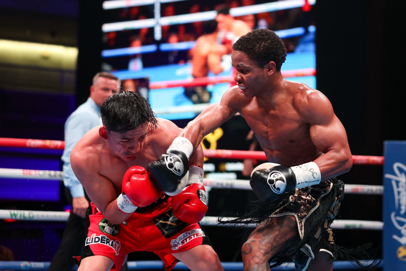 Image: Boxing Results: Floyd Schofield Defeats Rene ‘El Bravo’ Tellez Giron