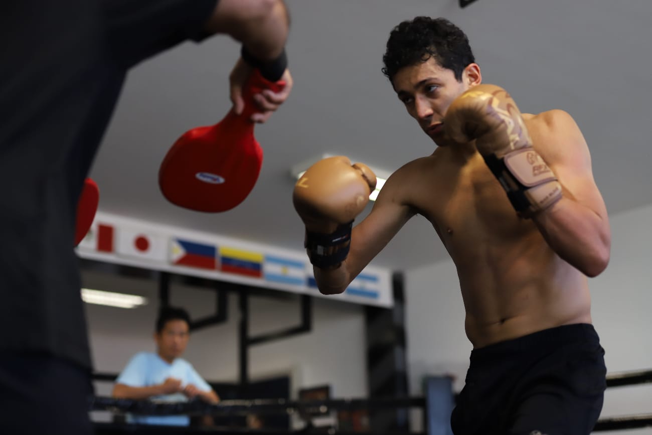 Image: Espinoza vs. Robeisy 2: WBO Title on the Line