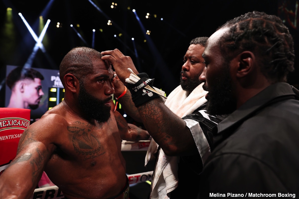 Image: Pacheco Outpoints Nelson, Cruz Dominates in Salcido