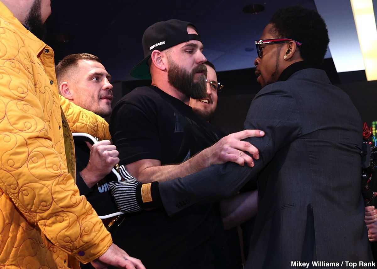 Image: Keyshawn Davis Admits Anonymous Source for Banana Prank, But Still Blames Berinchyk