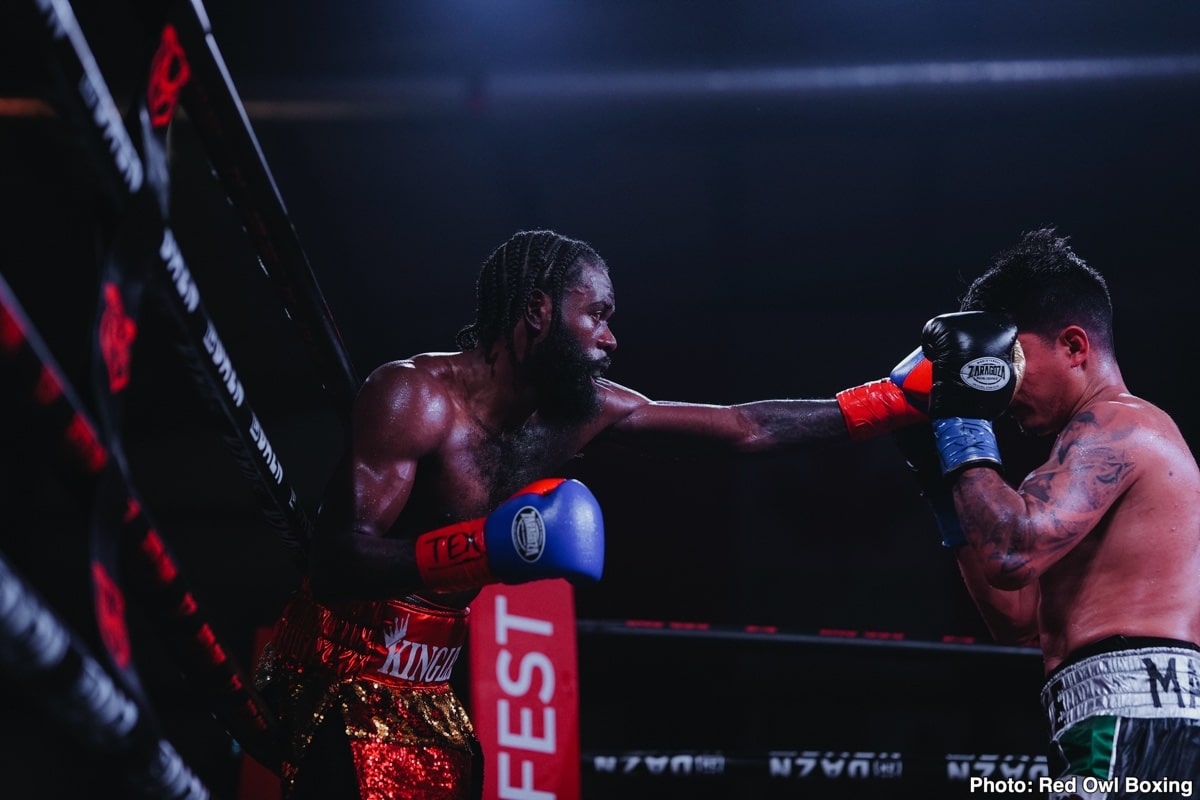 Image: Boxing Results: Deonte Brown Defeats Dennis Contreras