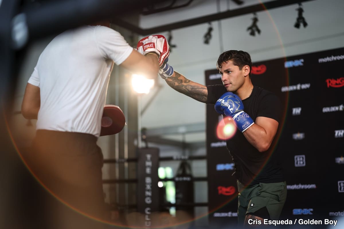 Image: Ryan Garcia Back on Mitts, Eyes Closed and Mouth Wide Open