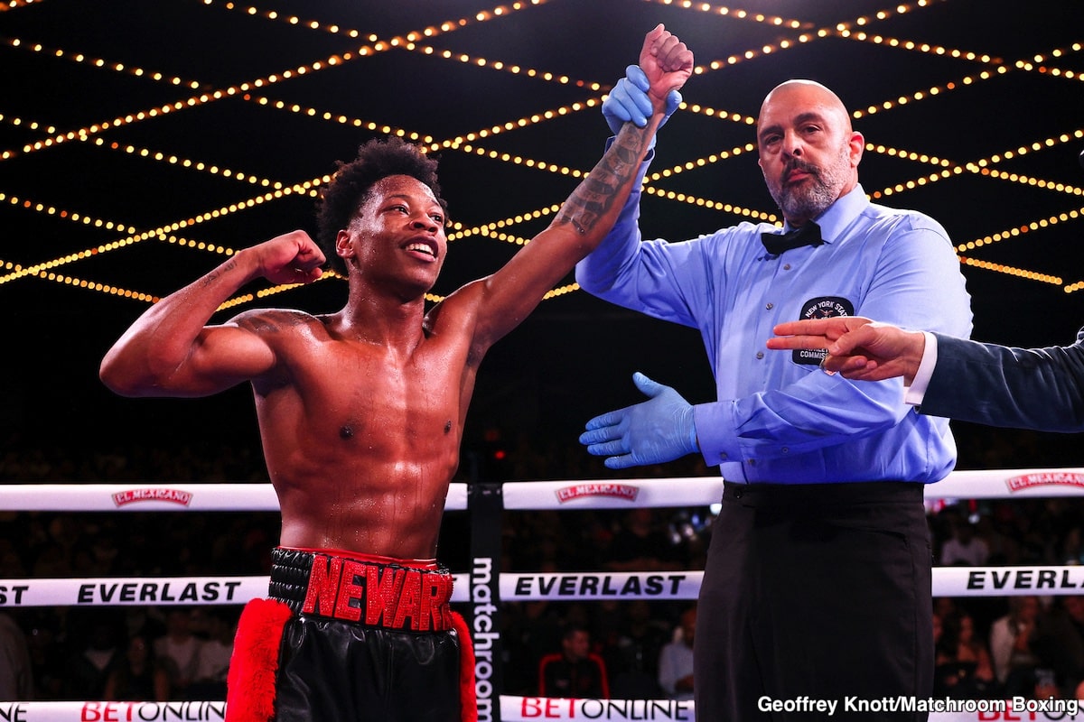 Photo: Boxing results: Zaquin Moses stops Carl Rogers in the fourth round